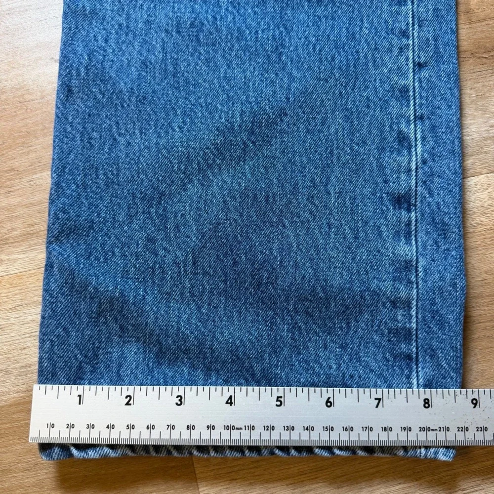Vintage Levis 501 Original Fit Jeans Mens 34x30 Blue Medium Wash Button Fly Y2K